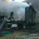 «Бедная Светочка, за что ей?»: рвущее сердце видео сняли на месте пожара в Приморье 