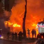 «Кошмары каждый день»: мощный пожар сняли на видео во Владивостоке 